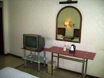 V8 Hotel - Train Station Гуанджоу Екстериор снимка