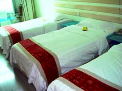 V8 Hotel - Train Station Гуанджоу Екстериор снимка